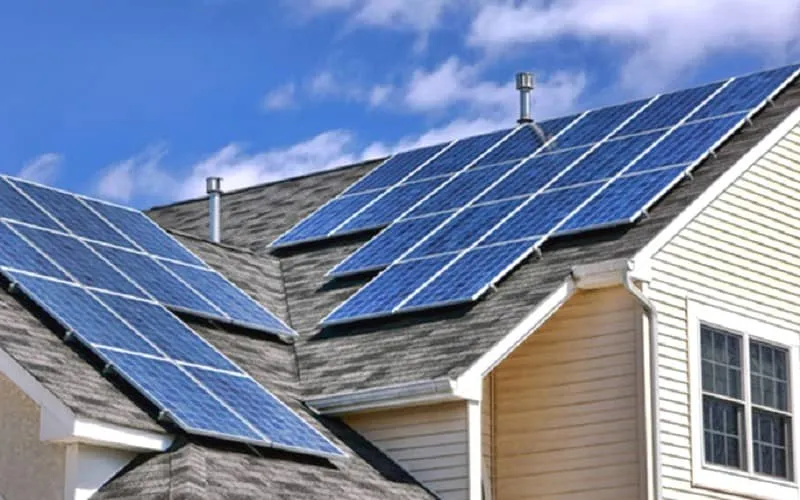 راهنمای کامل نصب پنل خورشیدی در خانه و محل کار