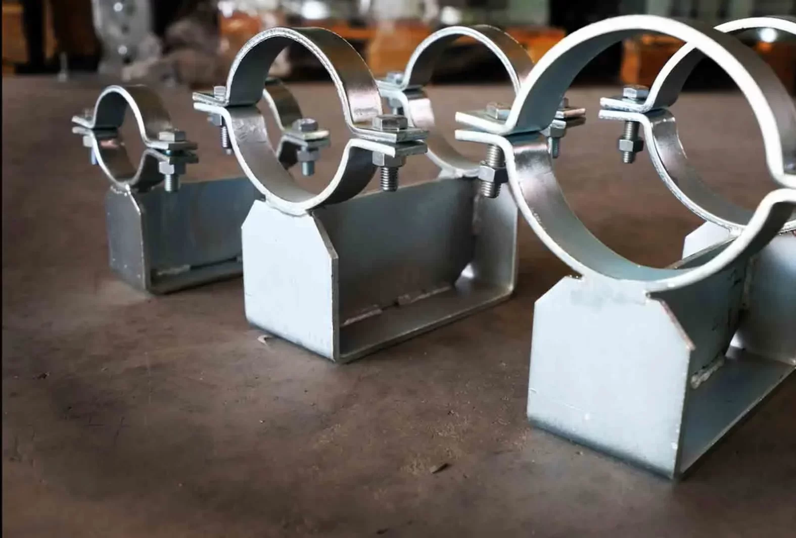 بستهای مخصوص لولههای انتقال مواد شیمیایی